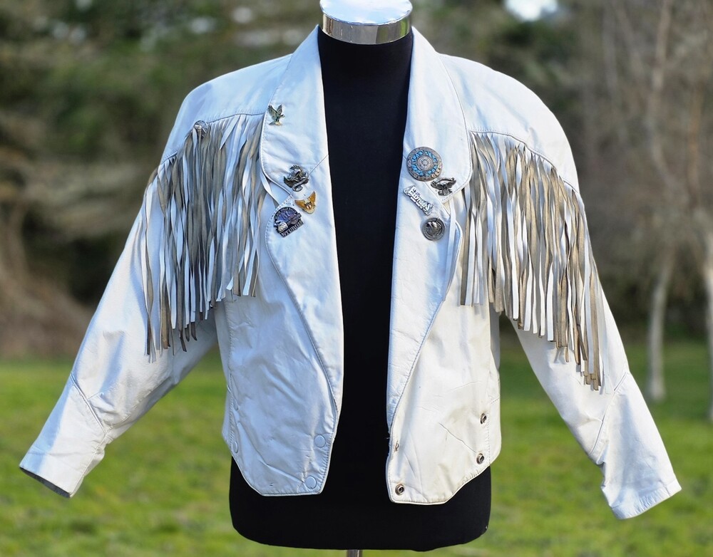 Vintage Wilsons White Leather Fringe Jacket Motorcycle Harley Davidson Pins 90s